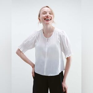 NWT Darling Lovely Short Sleeve Top Size M